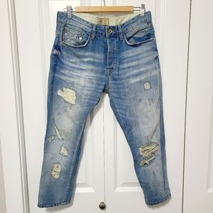 ZARA 31x23 Distressed Jeans
